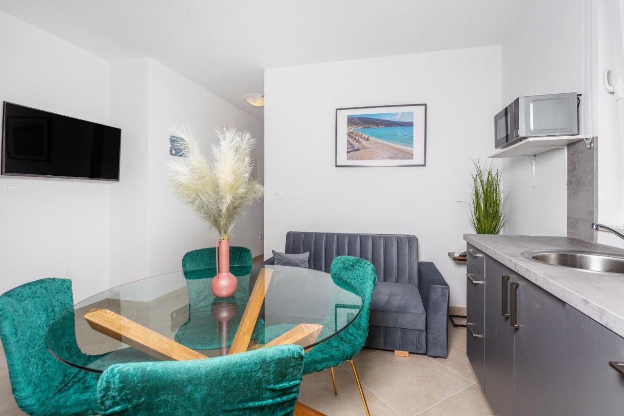Divine Apartments Baska  Exterior photo