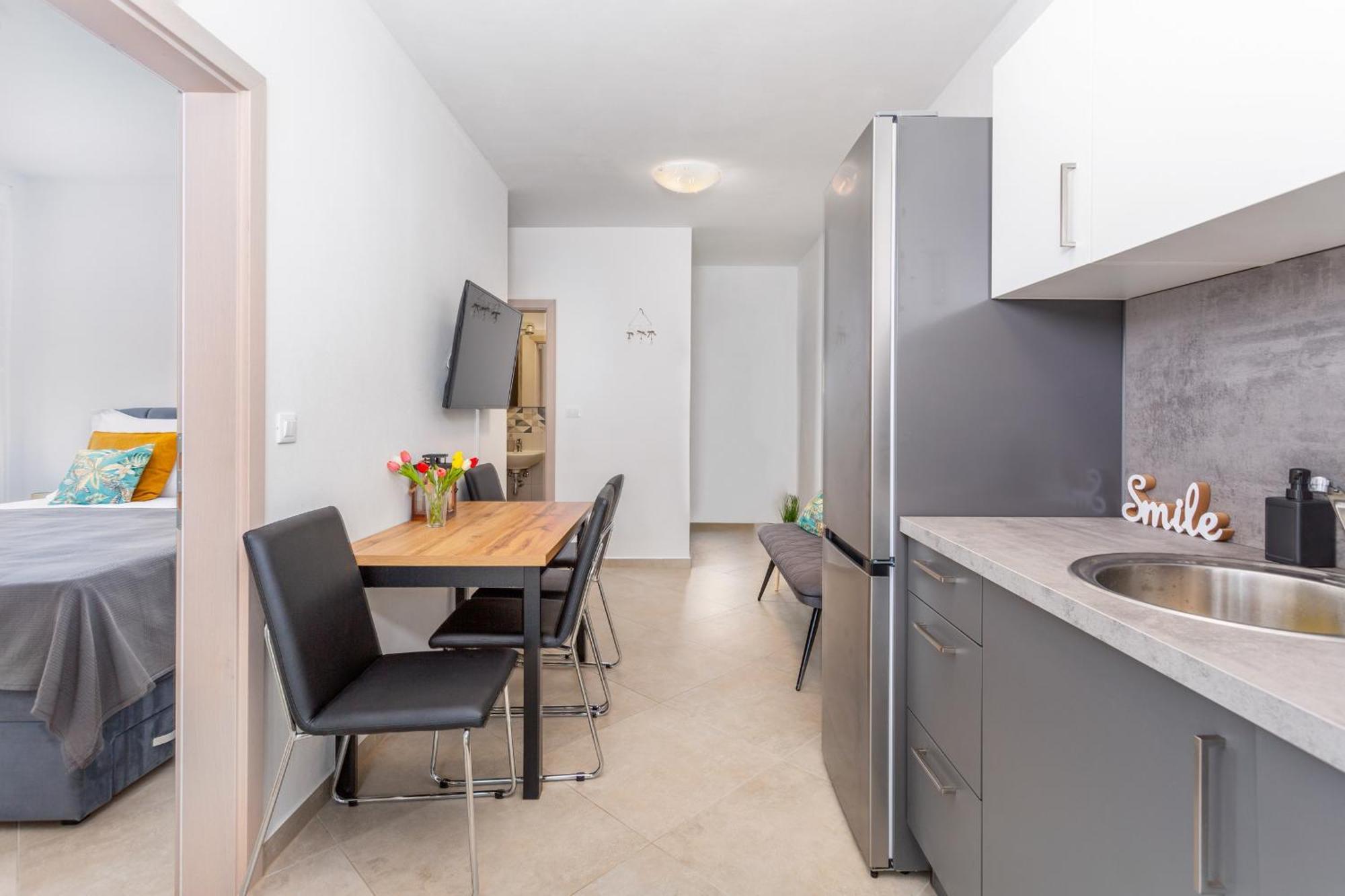 Divine Apartments Baska  Exterior photo